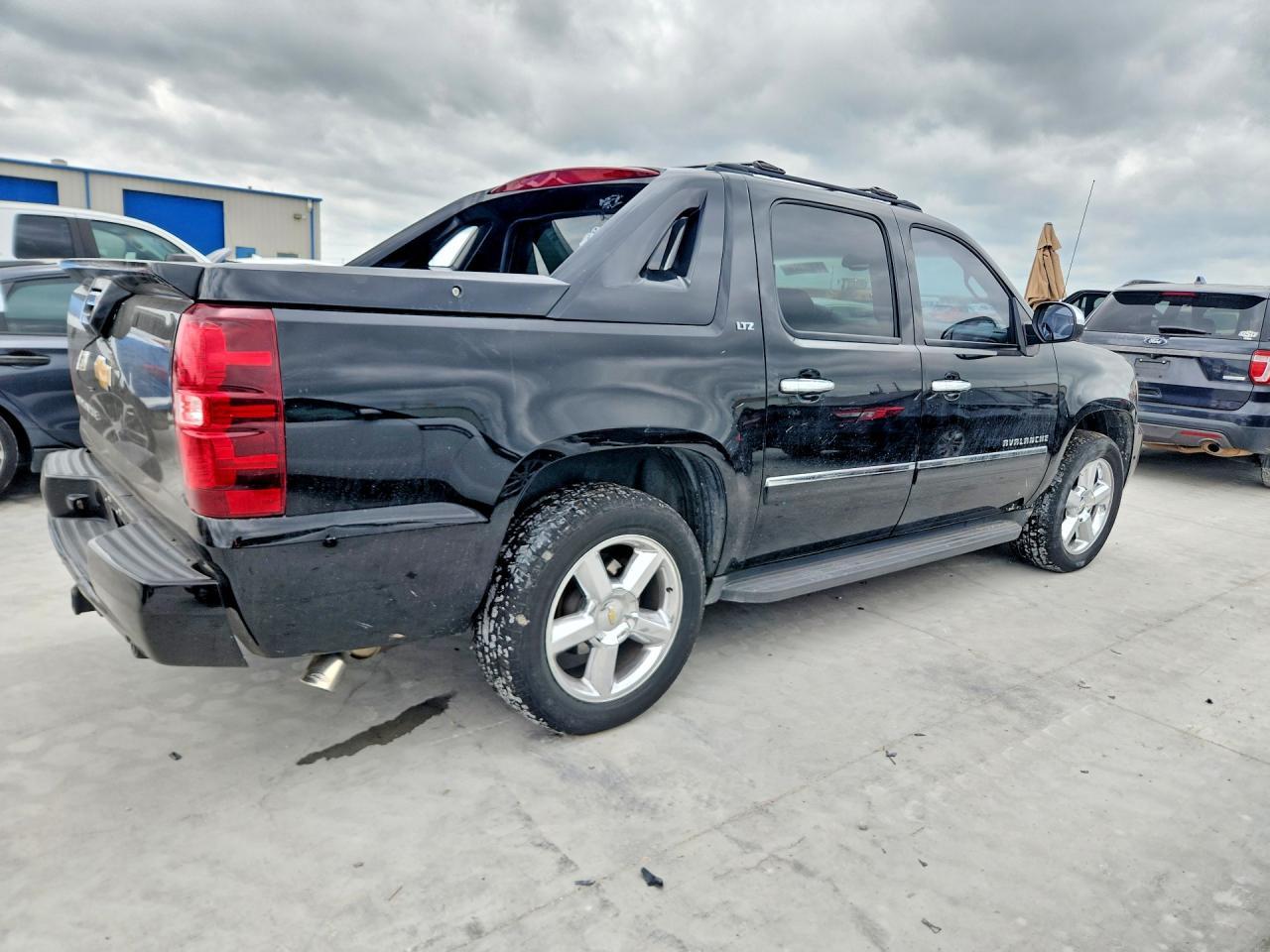 2012 Chevrolet Avalanche Ltz - Фото 3