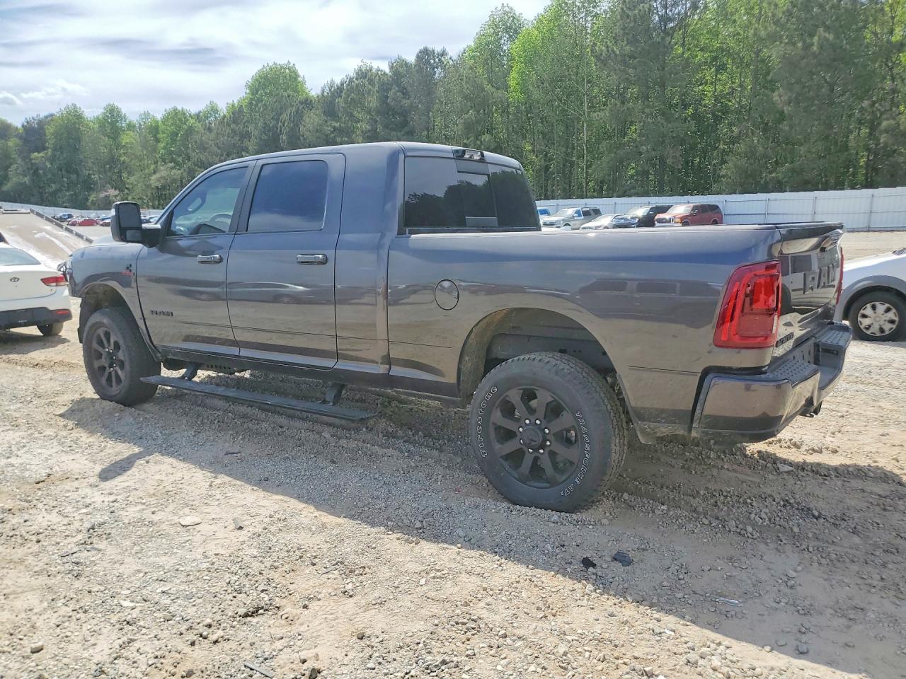 2025 Ram 2500 Laramie - Фото 2
