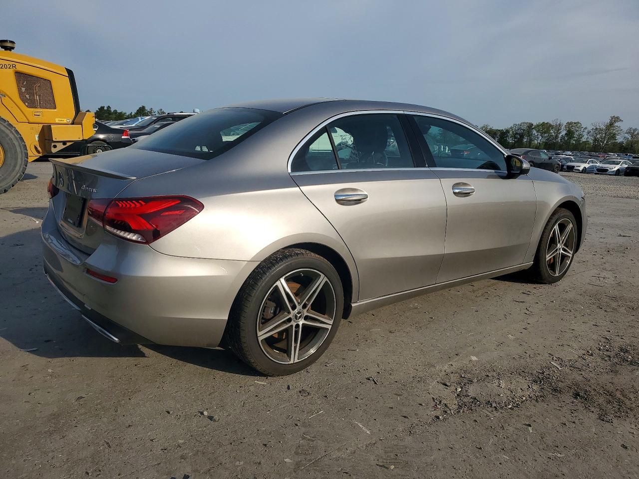 2019 Mercedes-Benz A 220 4Matic - Image 3