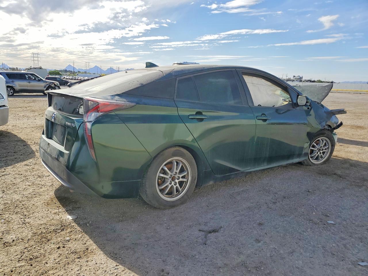 2016 Toyota Prius Two - Фото 3