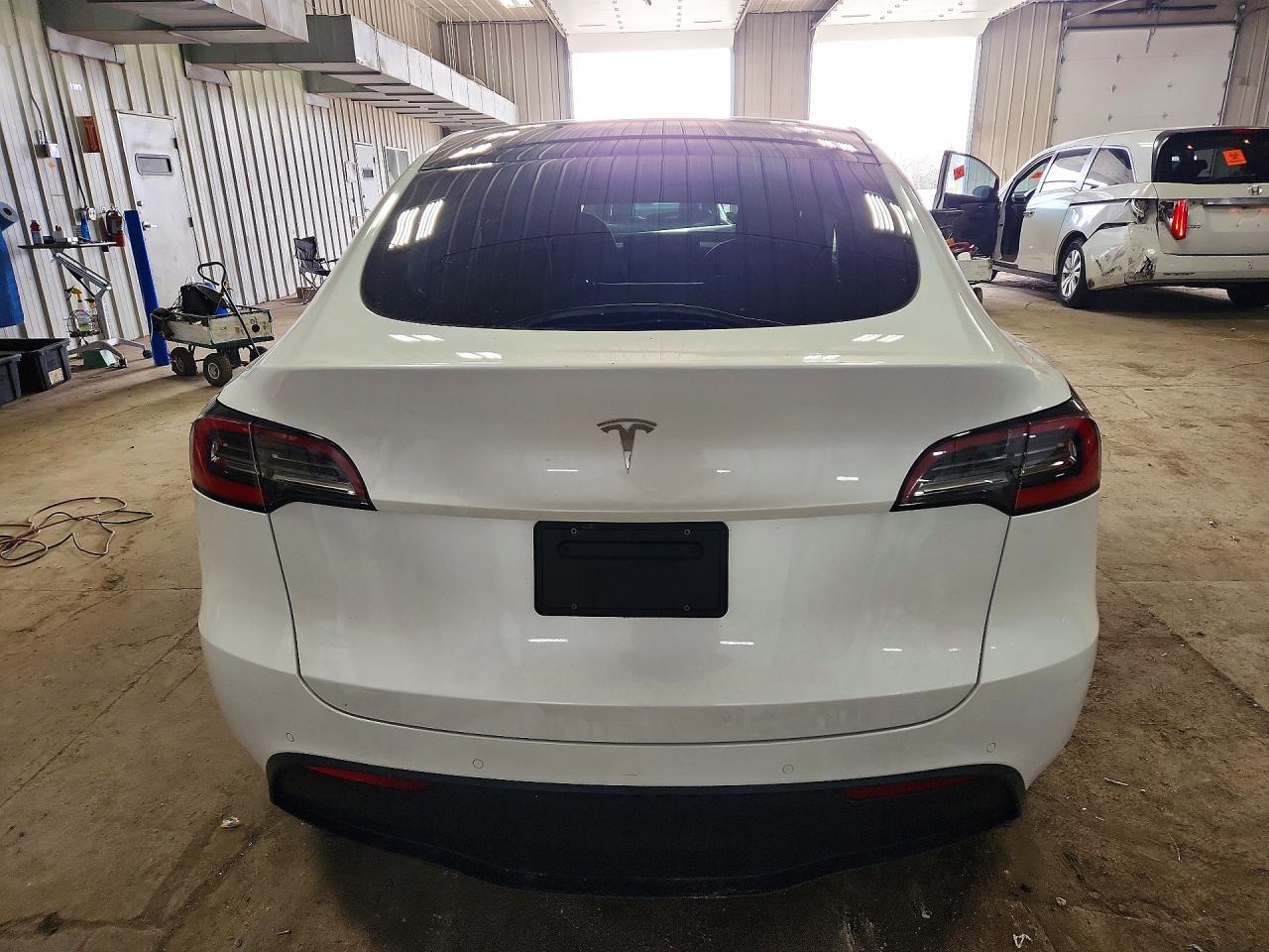 2021 Tesla Model Y - Фото 6