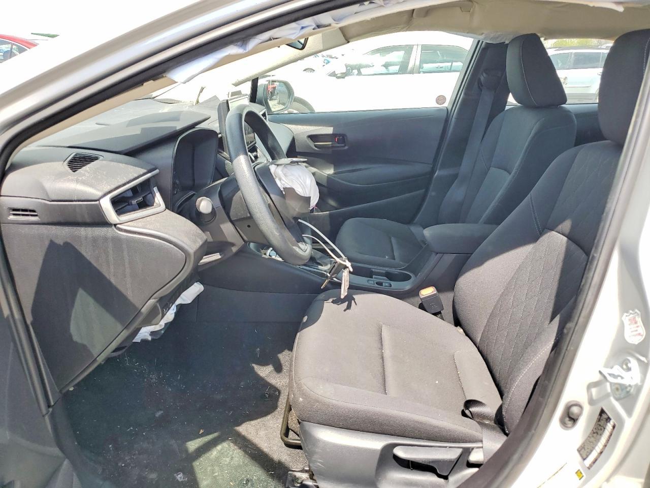 2025 Toyota Corolla Le - Фото 7