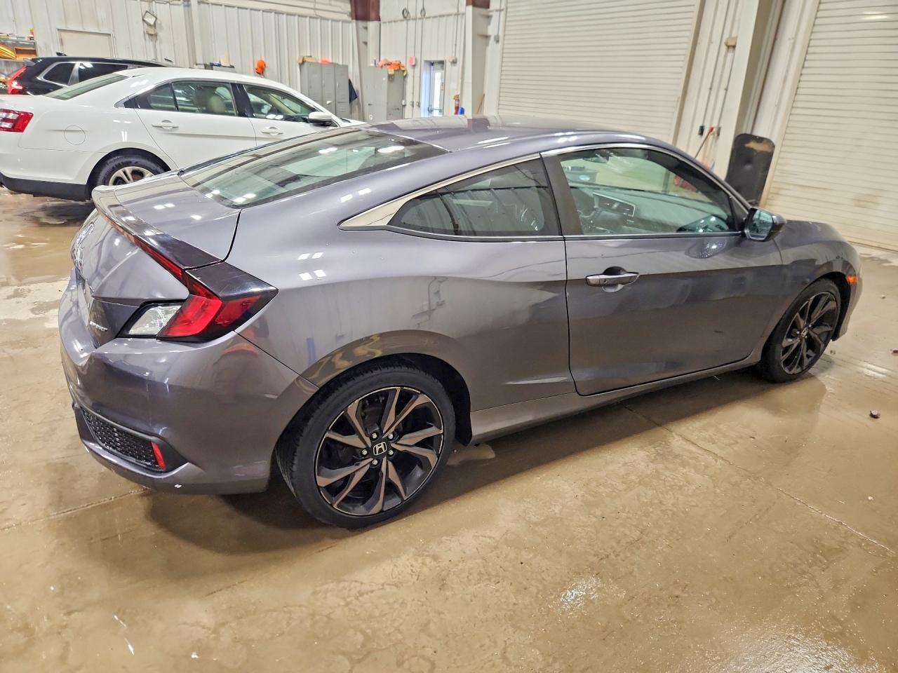 2019 Honda Civic Sport - Фото 3