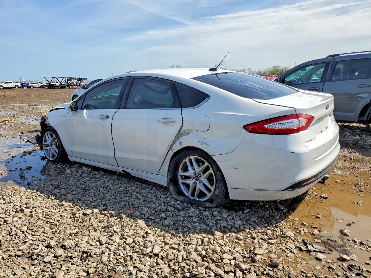 2015 Ford Fusion Se - Фото 2