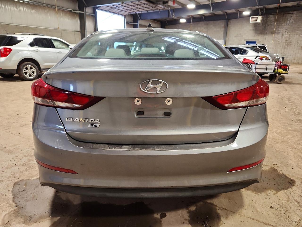2017 Hyundai Elantra Se - Фото 6