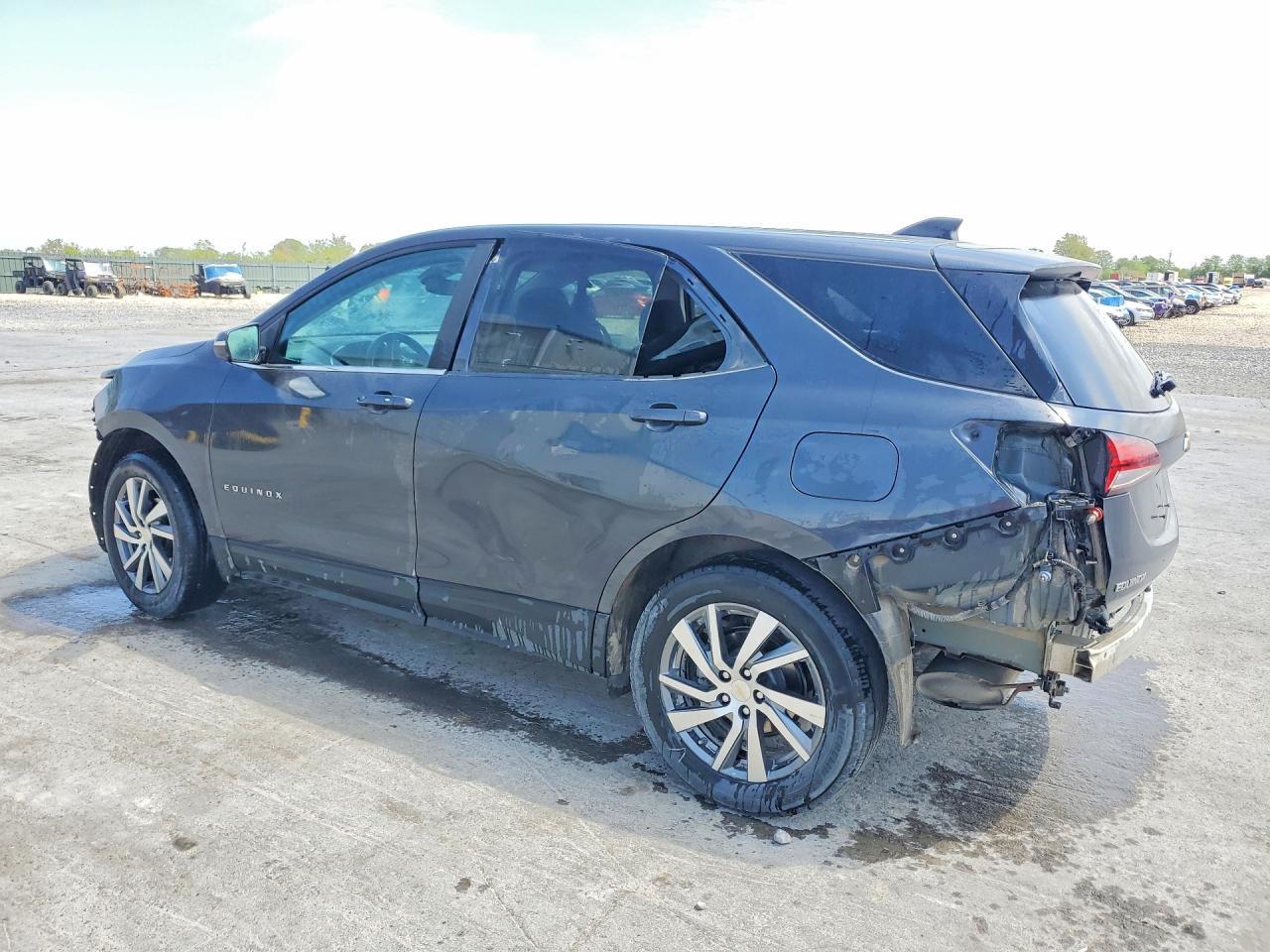 2022 Chevrolet Equinox Lt - Фото 2