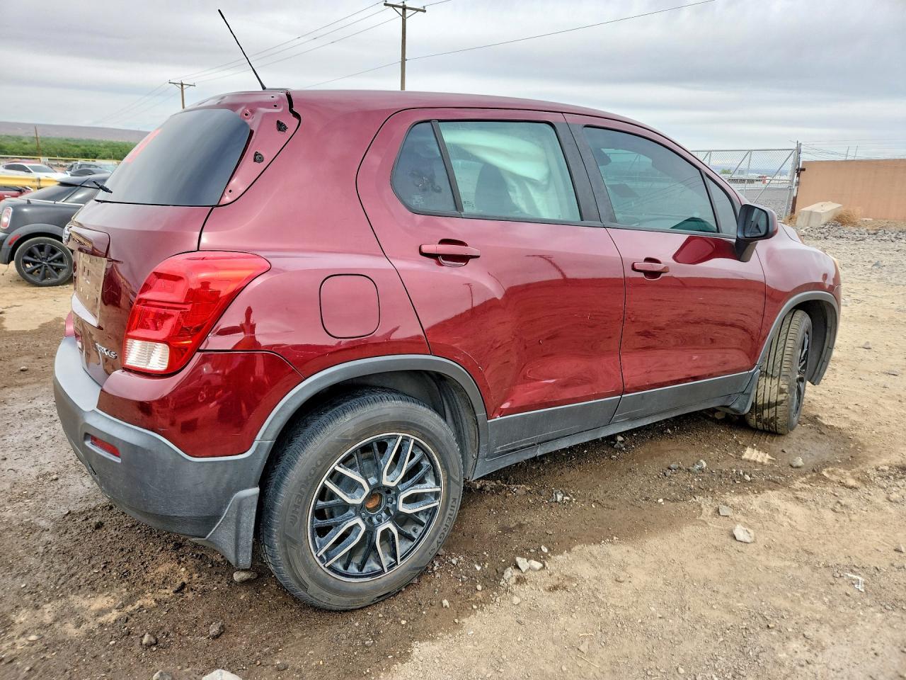 2016 Chevrolet Trax Ls - Image 3
