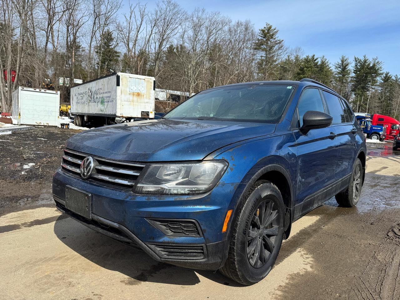 2020 Volkswagen Tiguan S - Фото 2