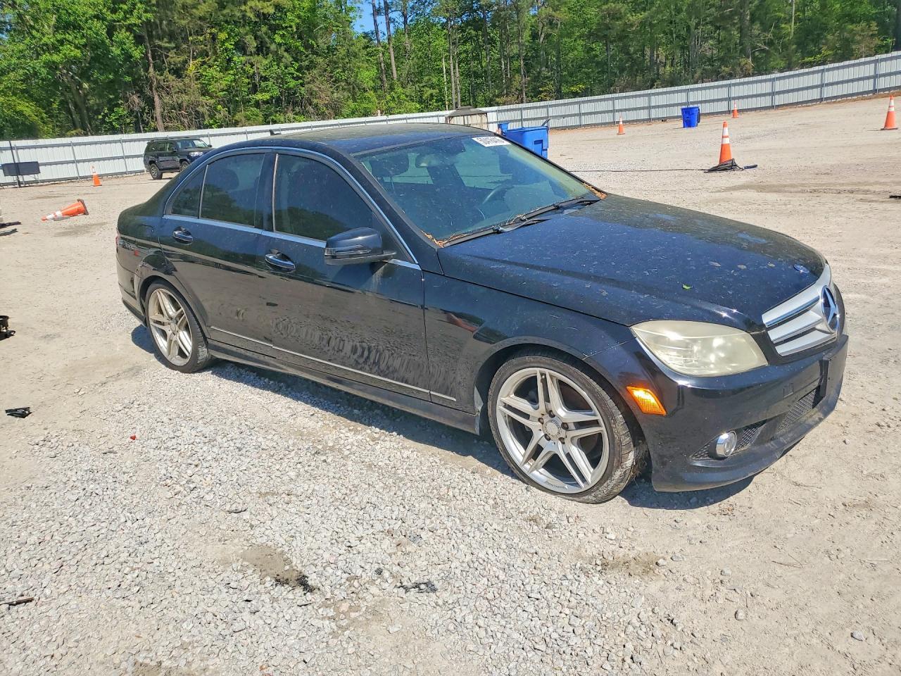 2010 Mercedes-Benz C 300 - Фото 4