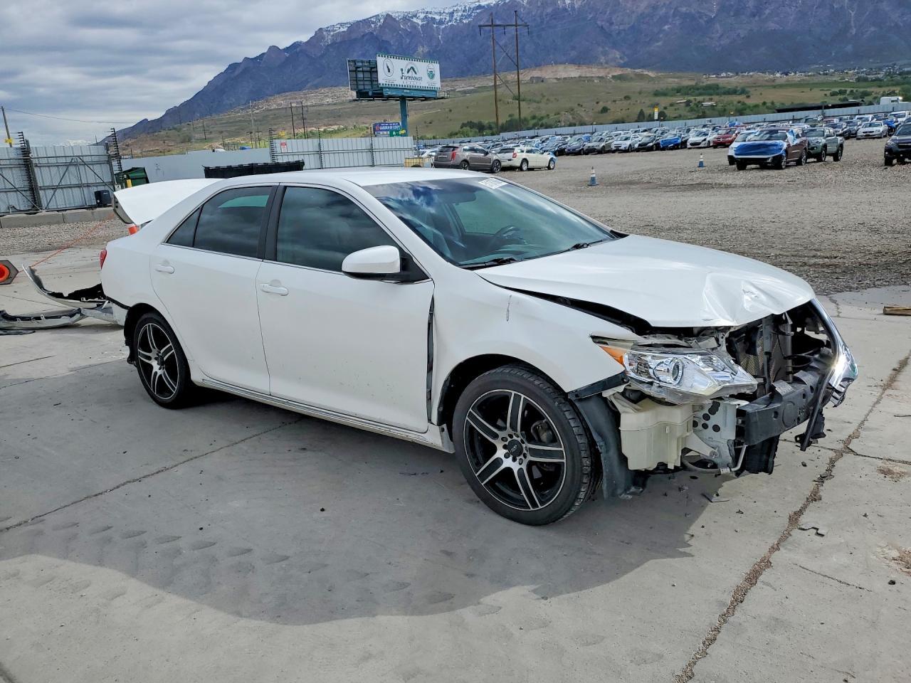 2012 Toyota Camry Le - Фото 4