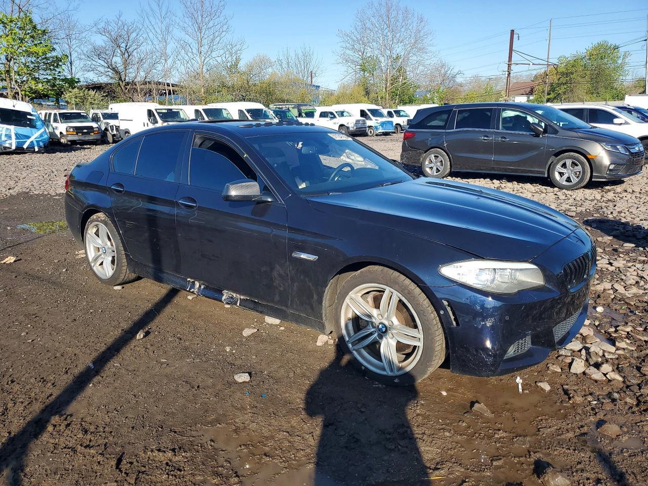 2013 BMW 550 Xi - Image 4