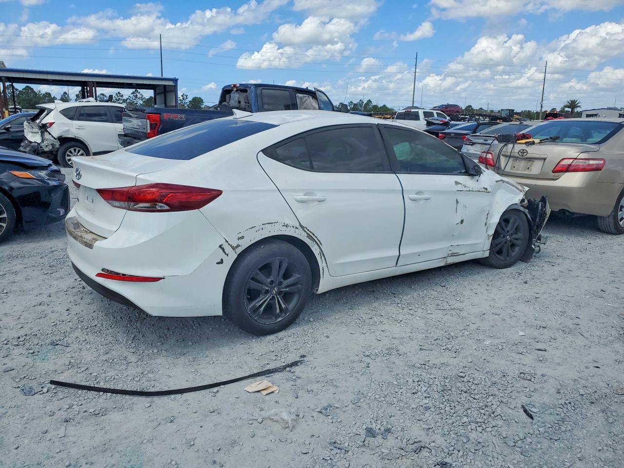 2017 Hyundai Elantra Se - Фото 3