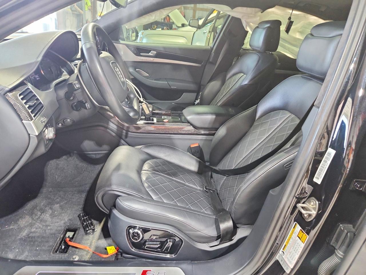 2014 Audi S8 - Фото 7