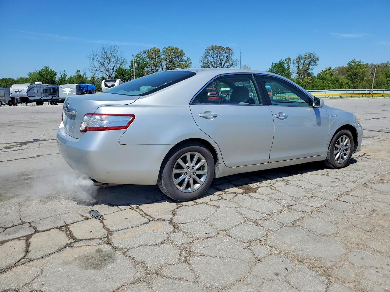2010 Toyota Camry Hybrid - Фото 3