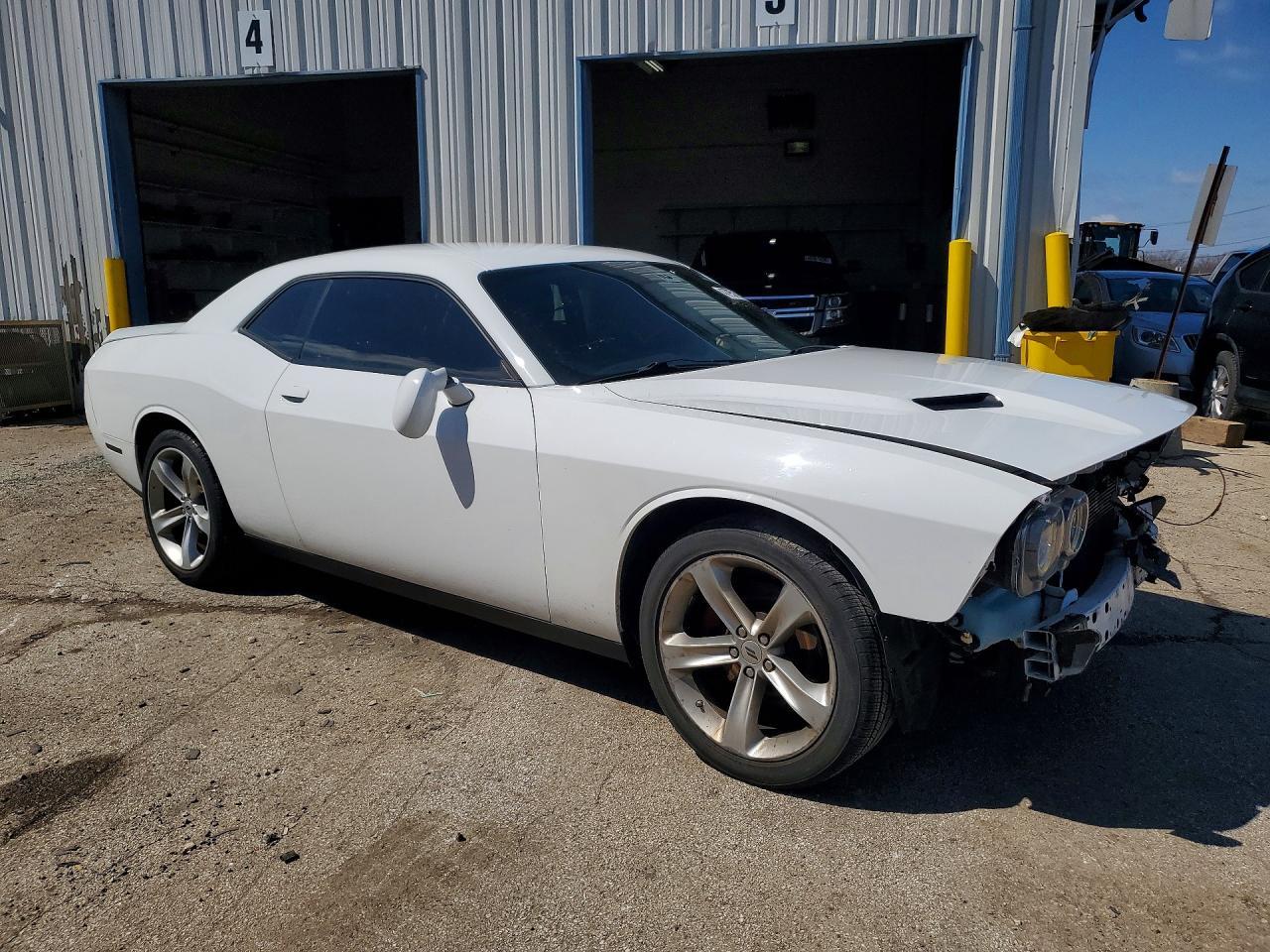 2018 Dodge Challenger Sxt - Image 4
