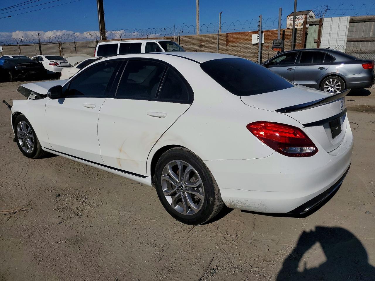 2018 Mercedes-Benz C 300 - Фото 2