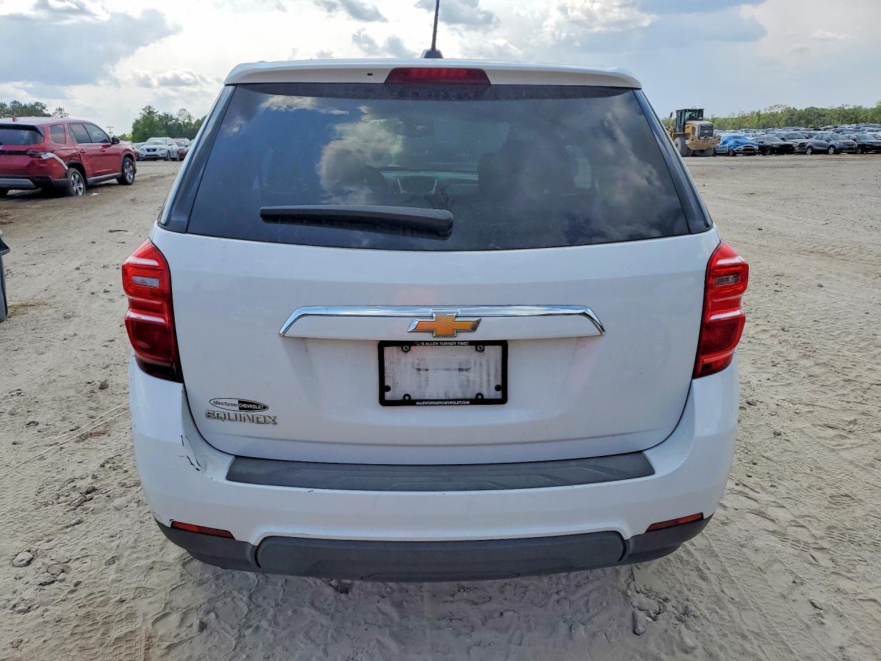 2017 Chevrolet Equinox Ls - Image 6