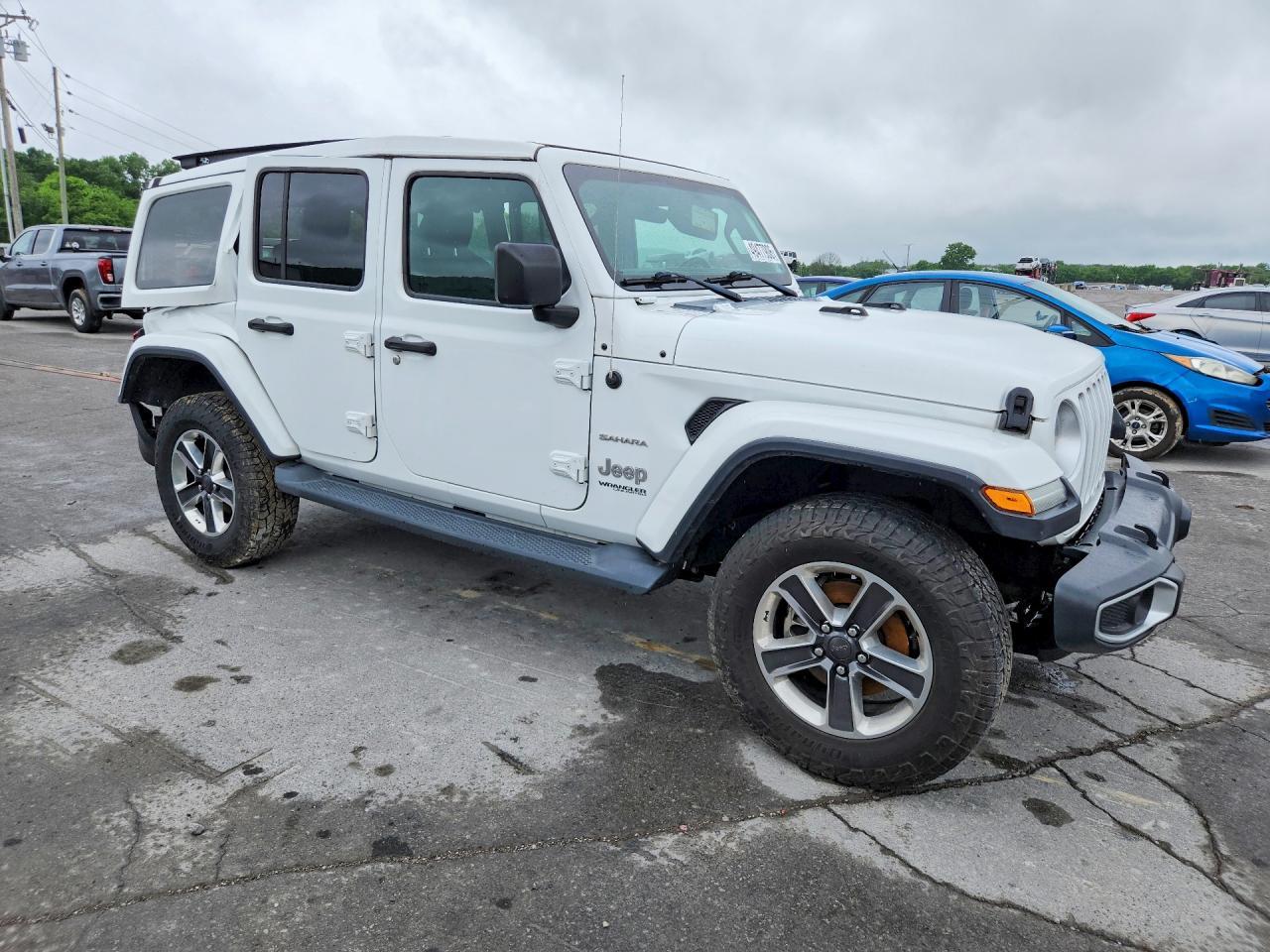 2019 Jeep Wrangler Unlimited Sahara - Image 4