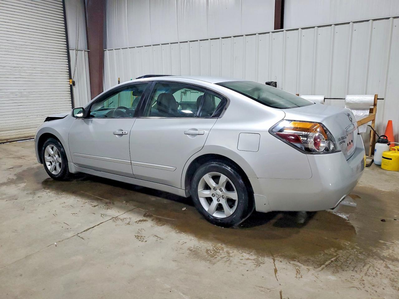2009 Nissan Altima 2.5 - Image 2