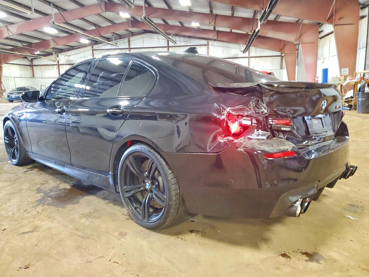2013 BMW M5 - Фото 2