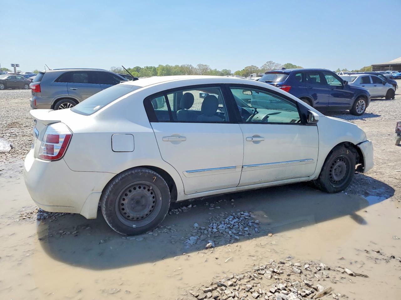 2011 Nissan Sentra 2.0 - Фото 3