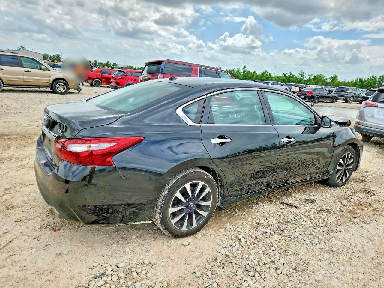 2018 Nissan Altima S/L - Фото 3