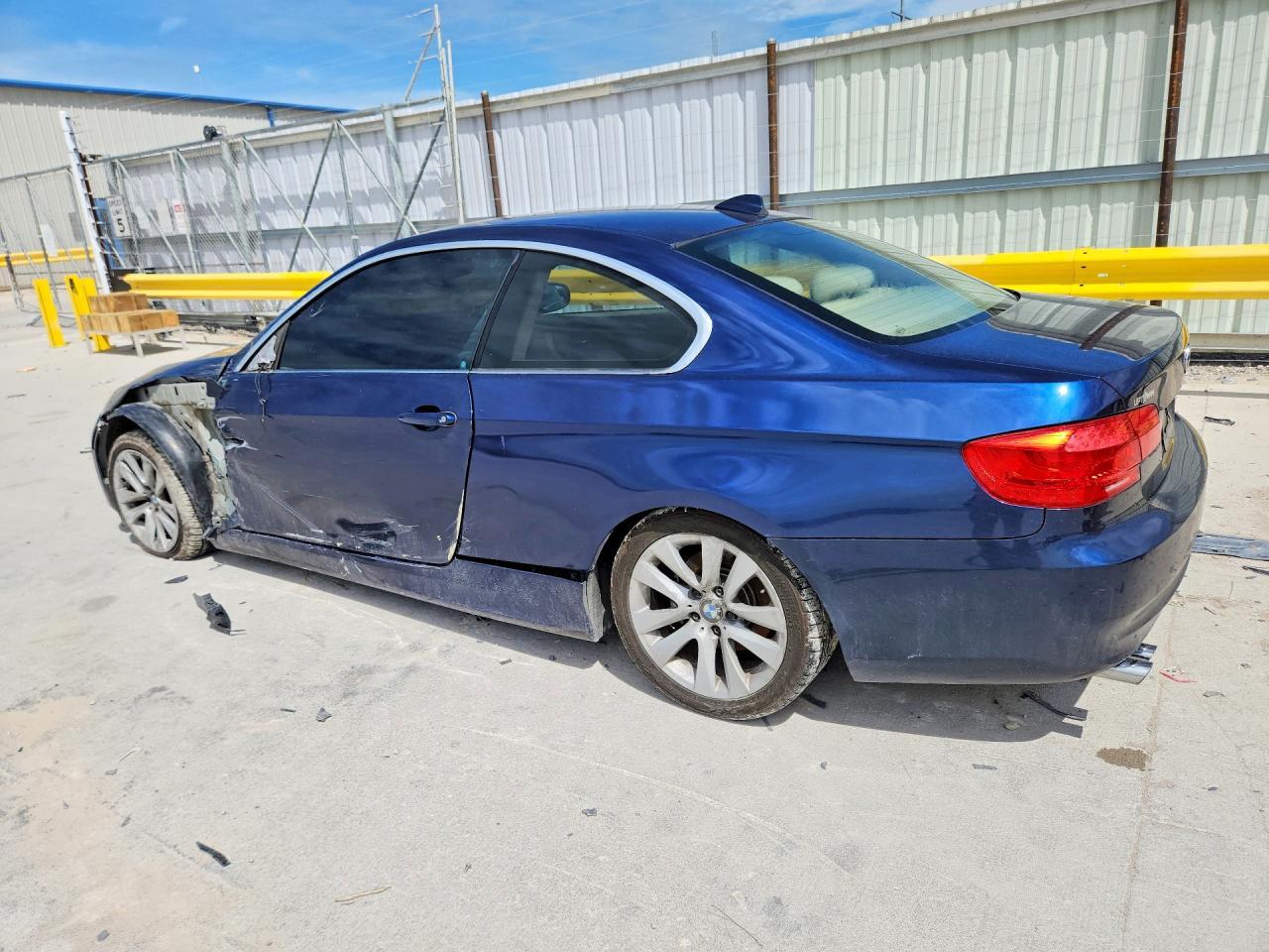 2013 BMW 328 I - Фото 2