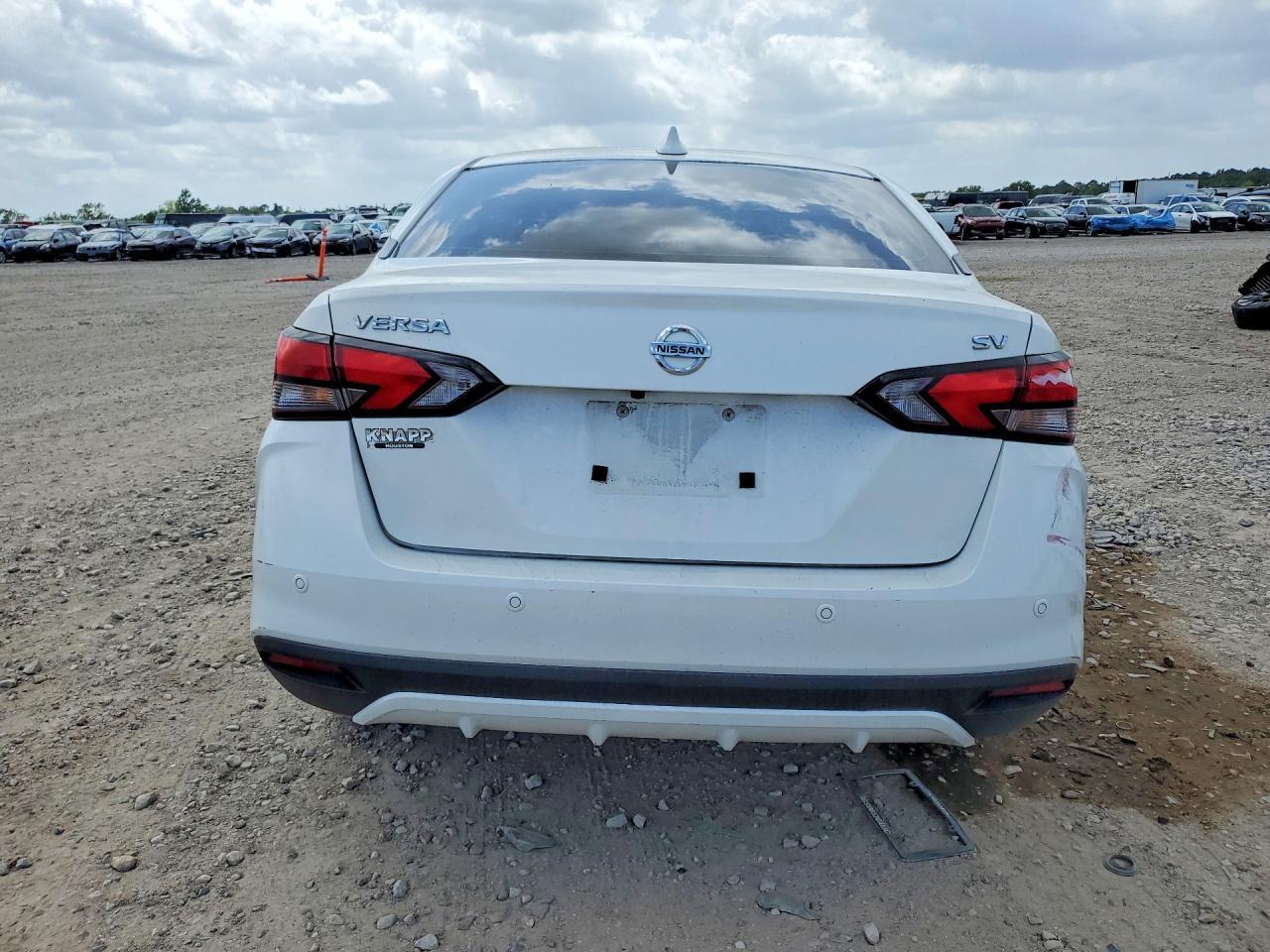 2021 Nissan Versa Sv - Фото 6