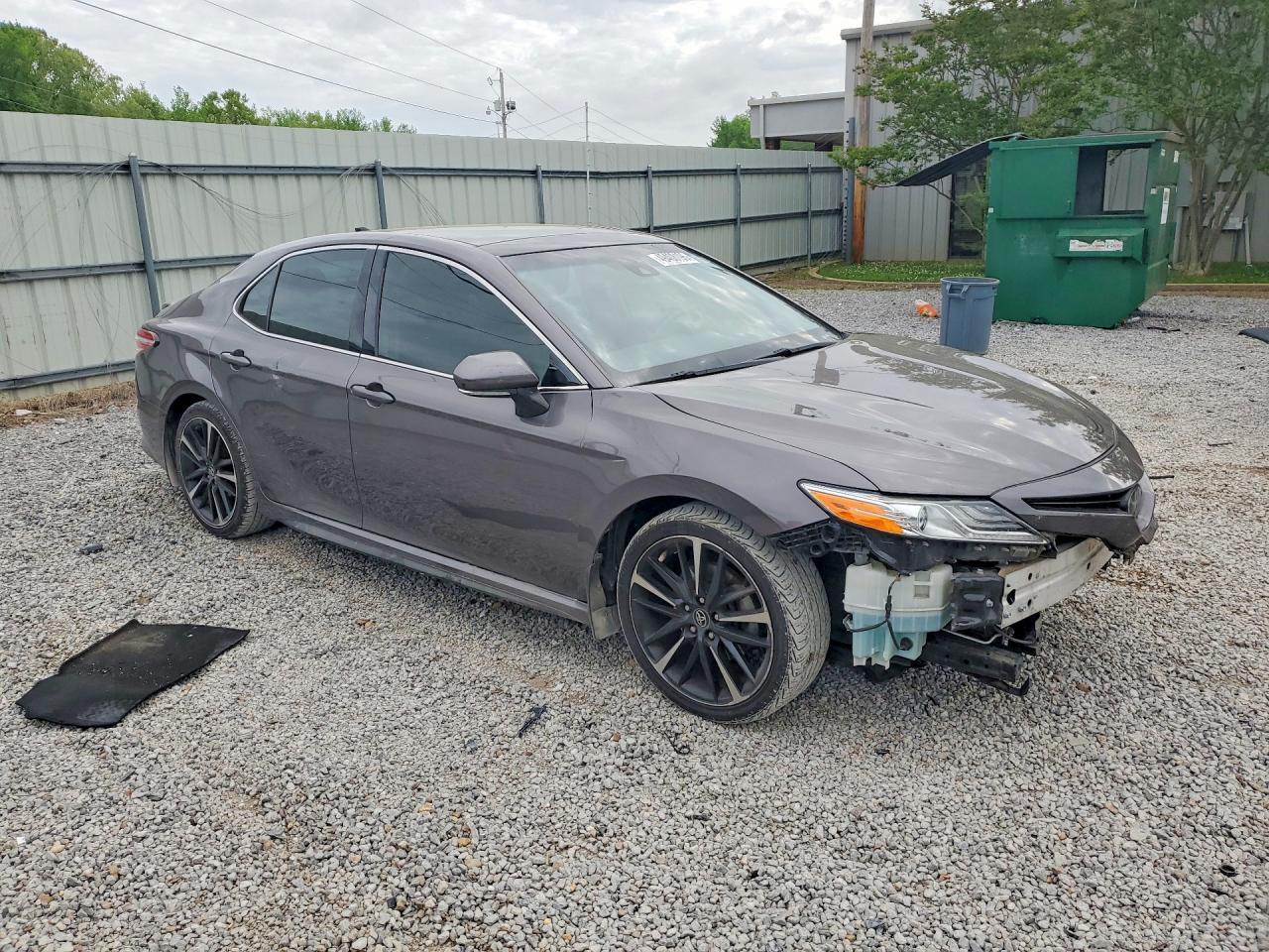 2020 Toyota Camry Xse - Фото 4