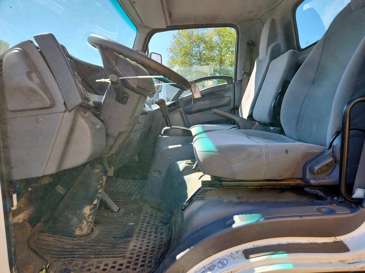 2019 Isuzu Nrr Truck Cab And Chassis - Фото 7