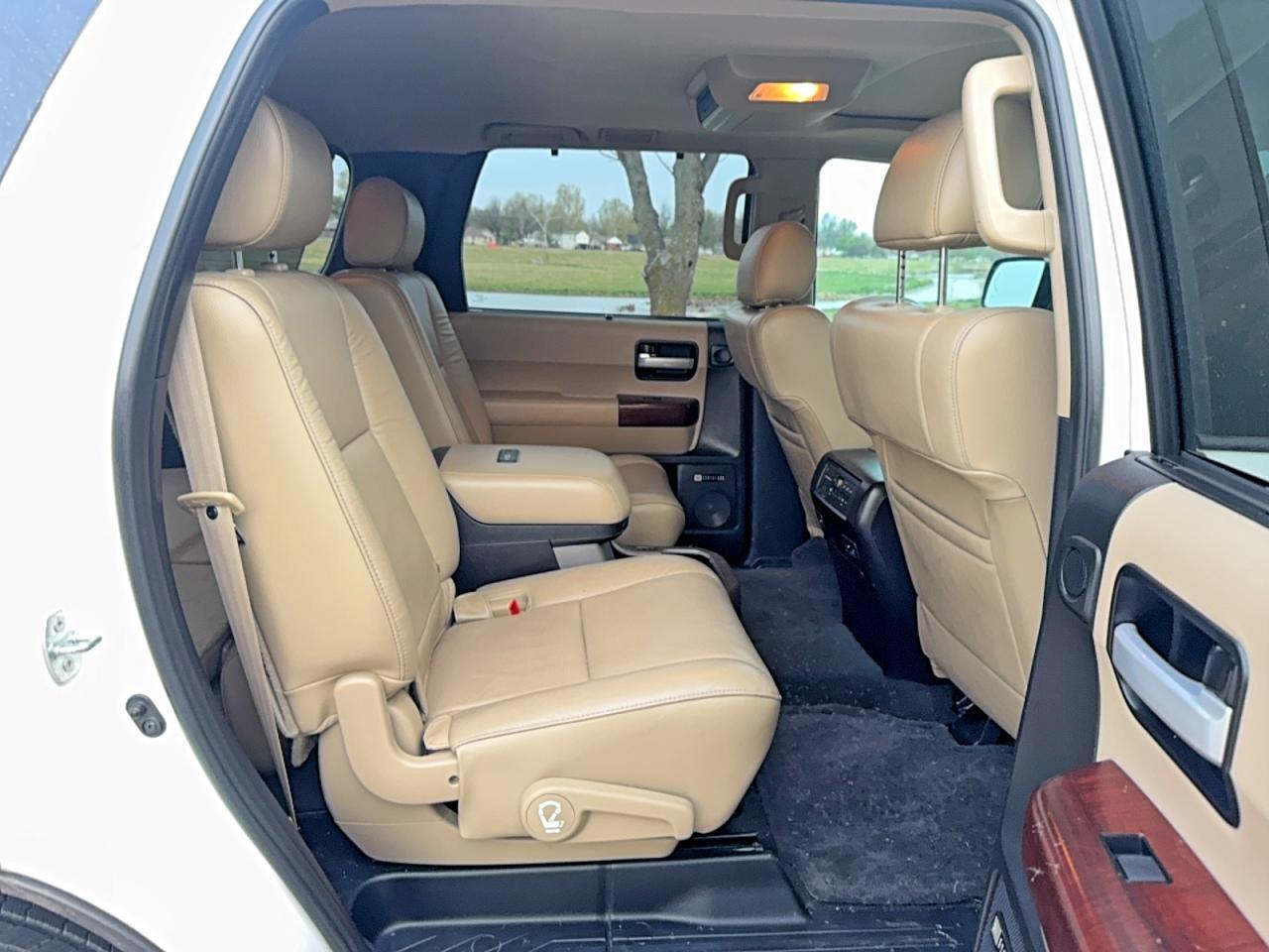 2014 Toyota Sequoia Platinum - Фото 6