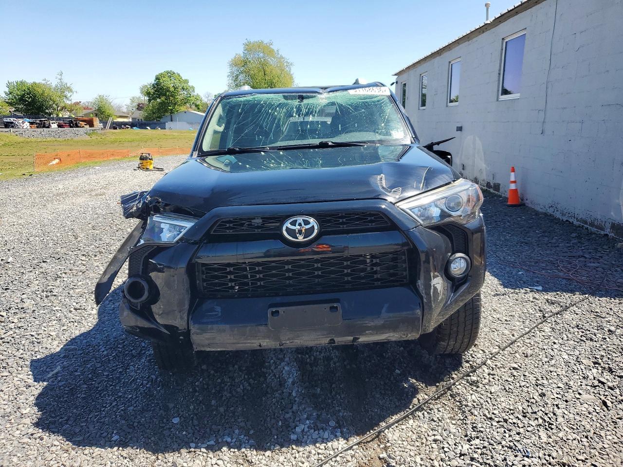 2018 Toyota 4Runner Sr5 Premium - Image 5