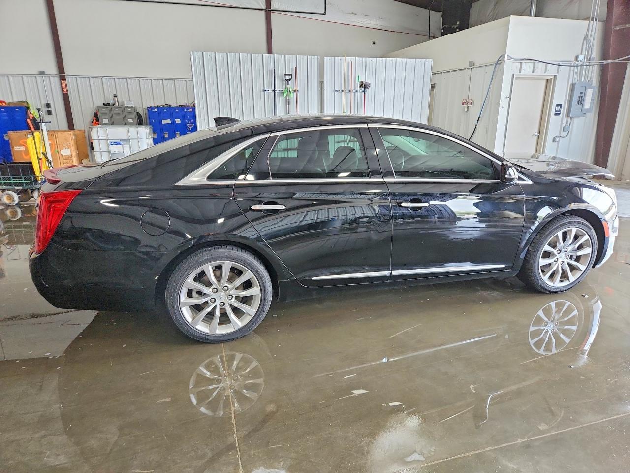 2016 Cadillac Xts Luxury Collection - Image 3