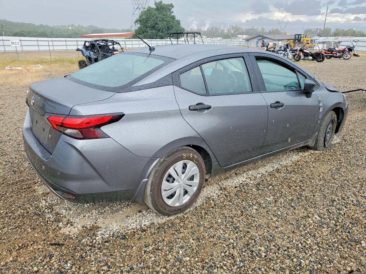 2025 Nissan Versa S - Фото 3