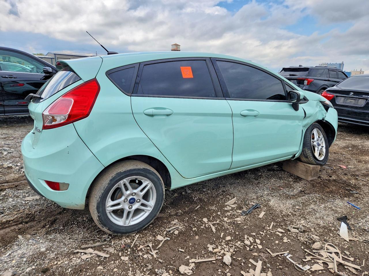 2017 Ford Fiesta Se - Image 3