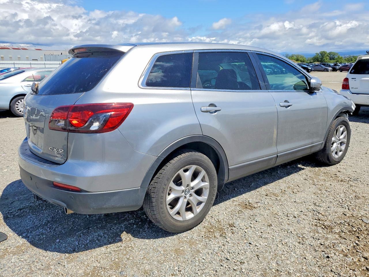 2015 Mazda Cx-9 Touring - Image 3