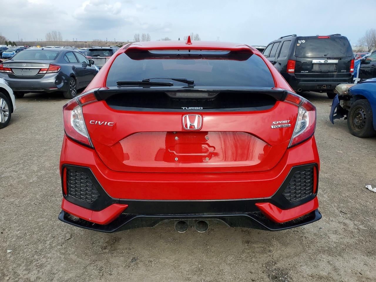 2018 Honda Civic Sport Touring - Image 6