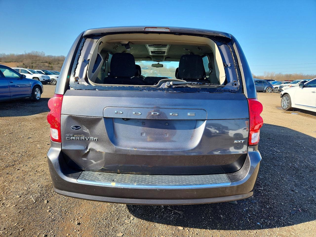 2015 Dodge Grand Caravan Sxt - Image 6