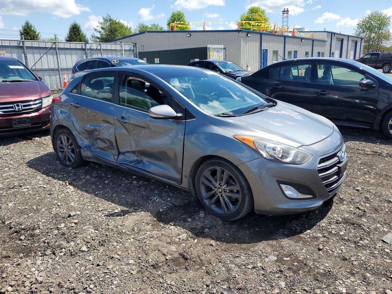 2016 Hyundai Elantra Gt Base - Фото 4