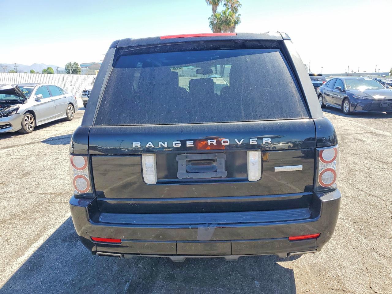 2012 Land Rover Range Rover Autobiography - Image 6