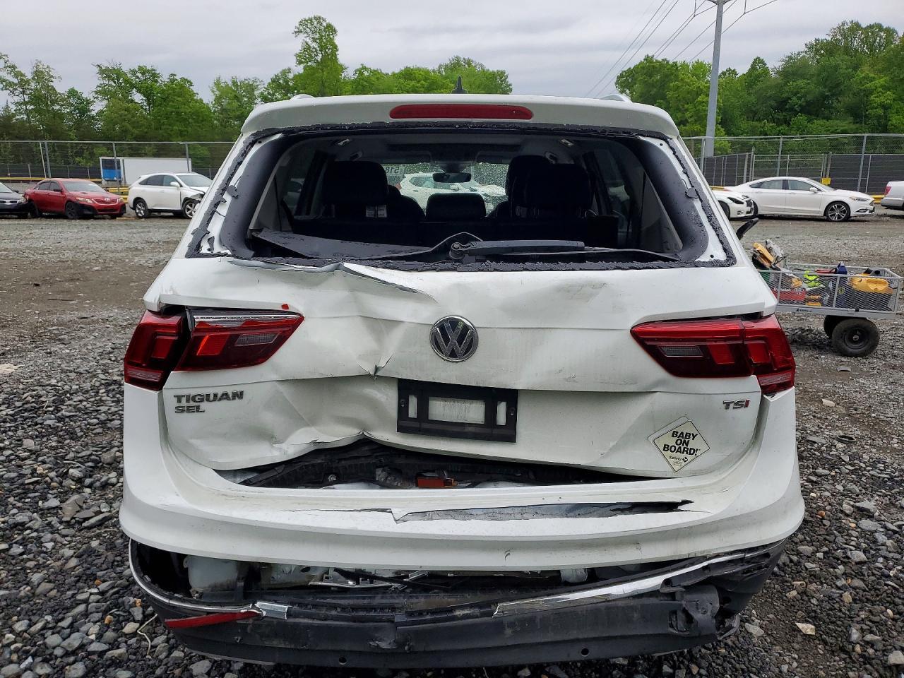 2018 Volkswagen Tiguan Sel Premium - Image 6