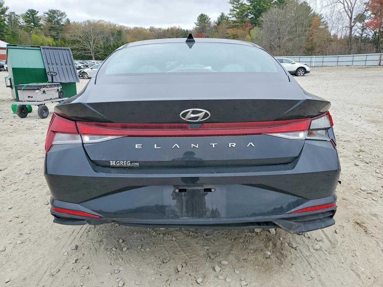 2021 Hyundai Elantra Se - Image 6