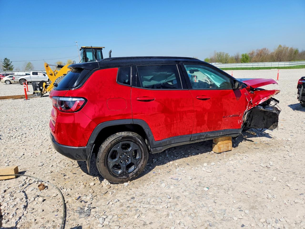 2023 Jeep Compass Trailhawk - Image 3