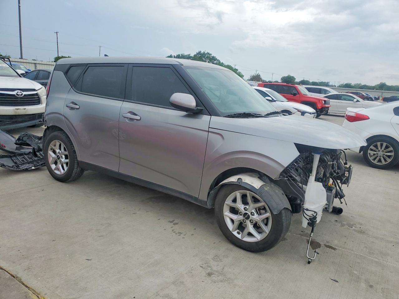 2024 Kia Soul Lx - Image 4