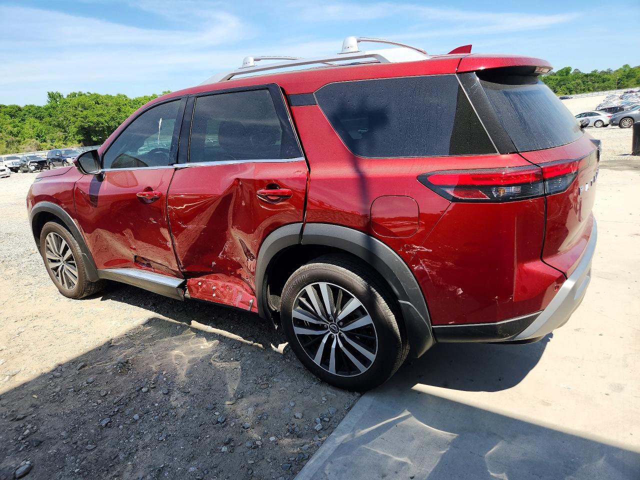 2025 Nissan Pathfinder Platinum - Фото 2