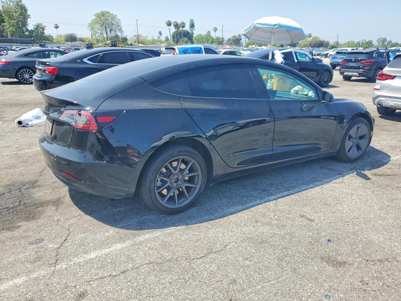2023 Tesla Model 3 - Image 3