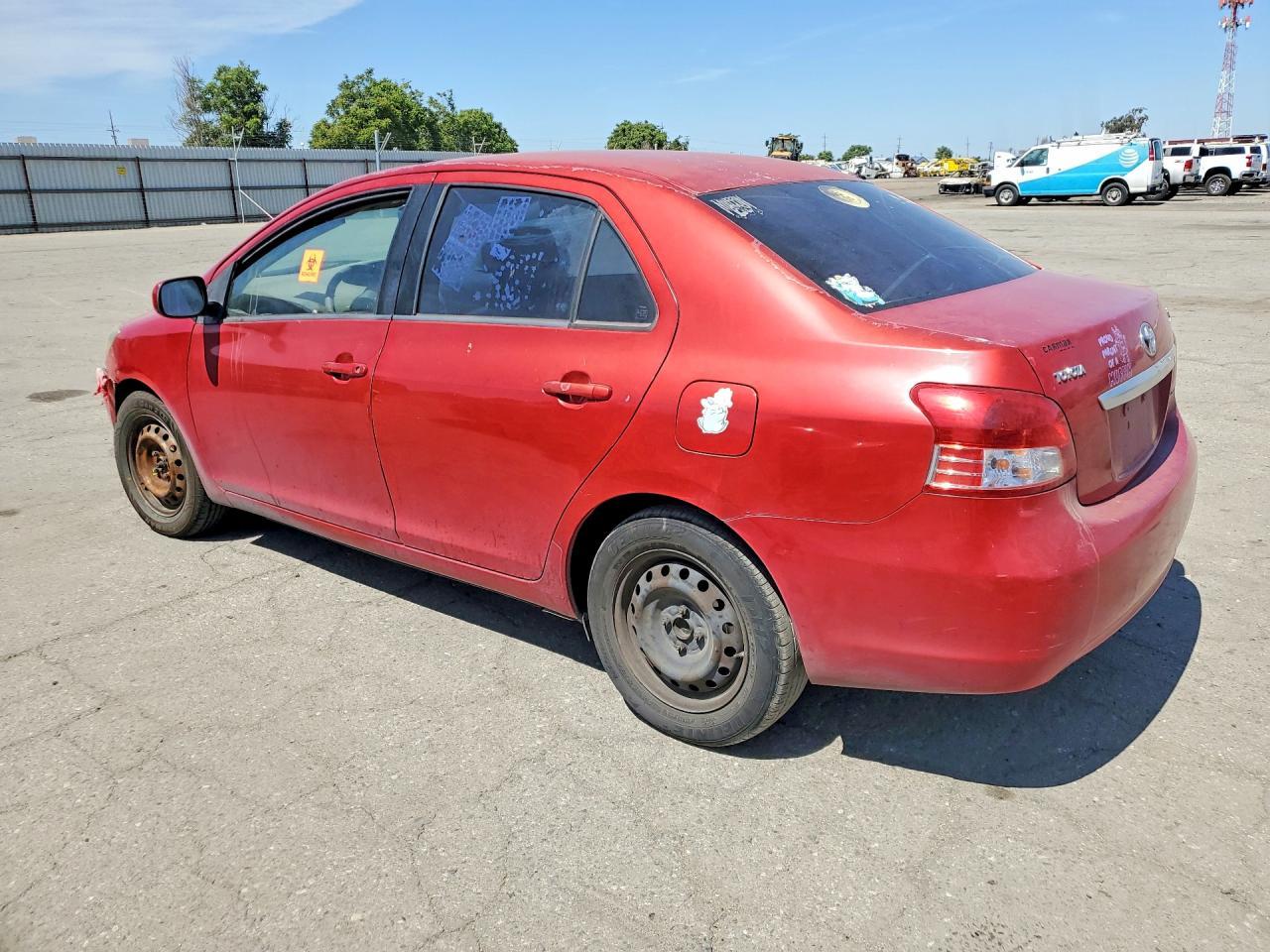 2008 Toyota Yaris Base - Фото 2