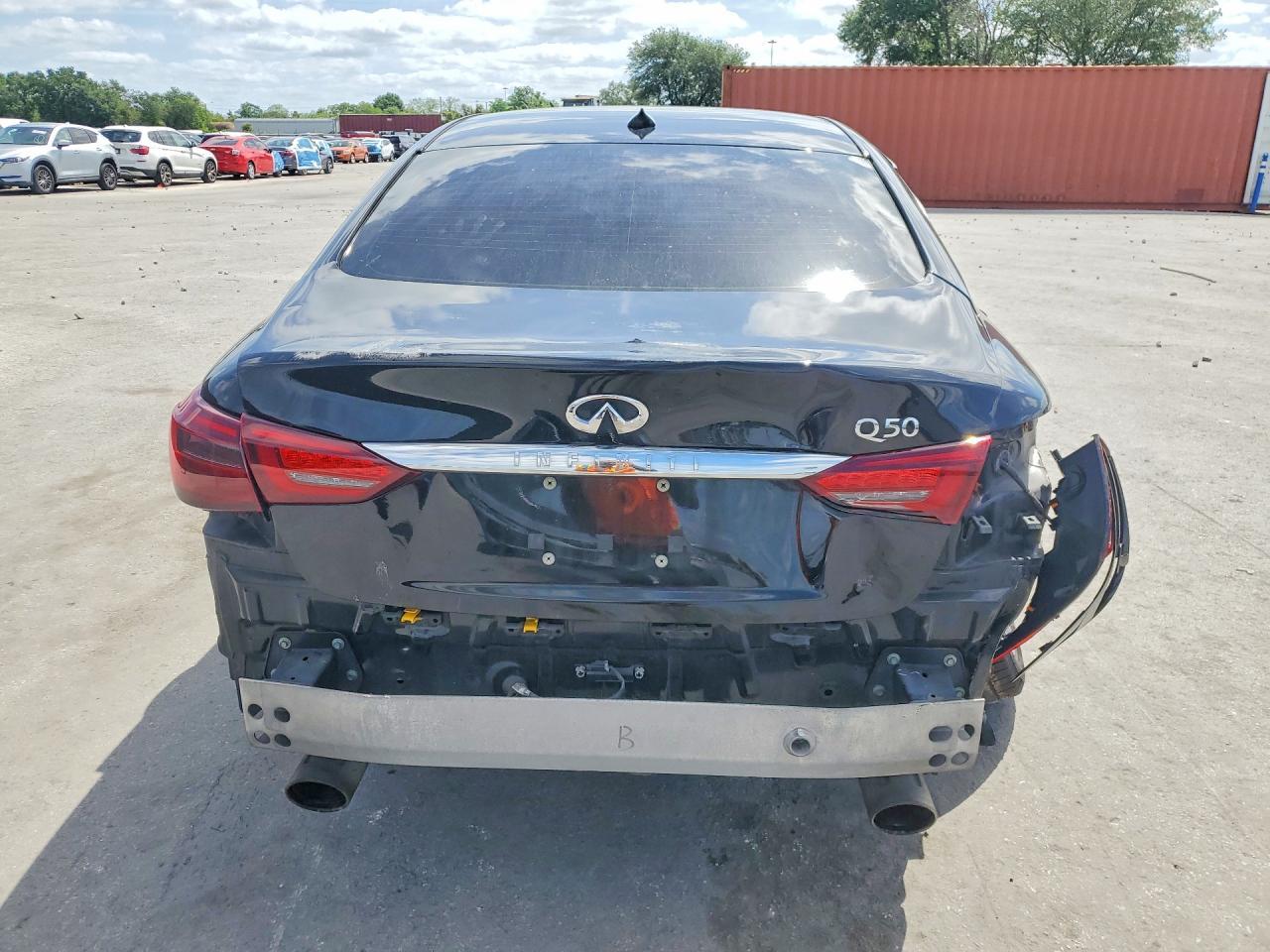 2018 Infiniti Q50 2.0T Luxe - Image 6