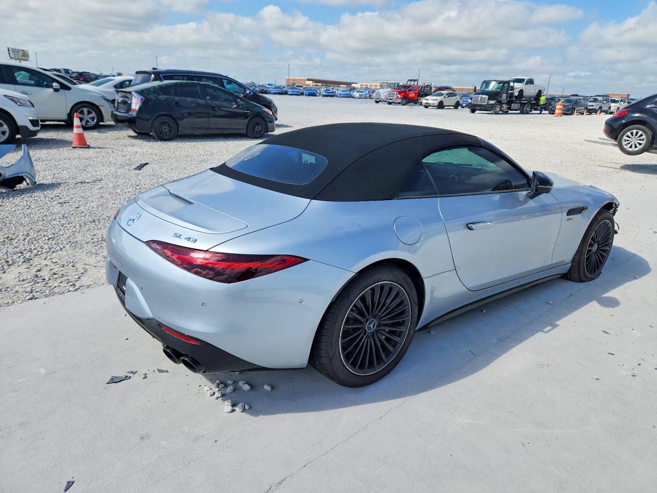 2025 Mercedes-Benz Sl 43 Amg - Image 3