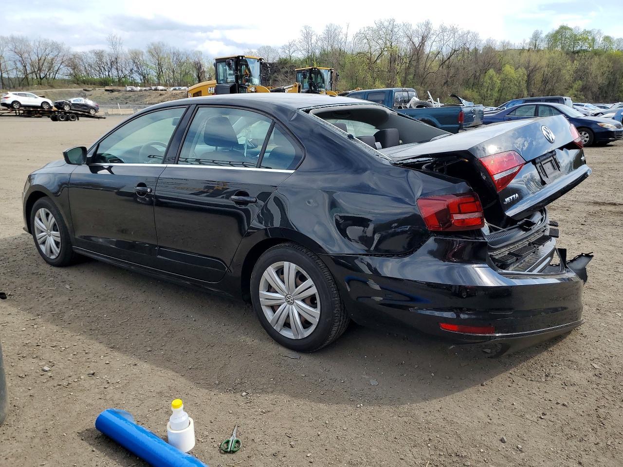 2017 Volkswagen Jetta S - Фото 2